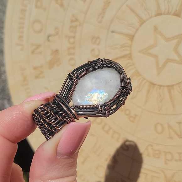 Jewelry - Moonstone Pendant